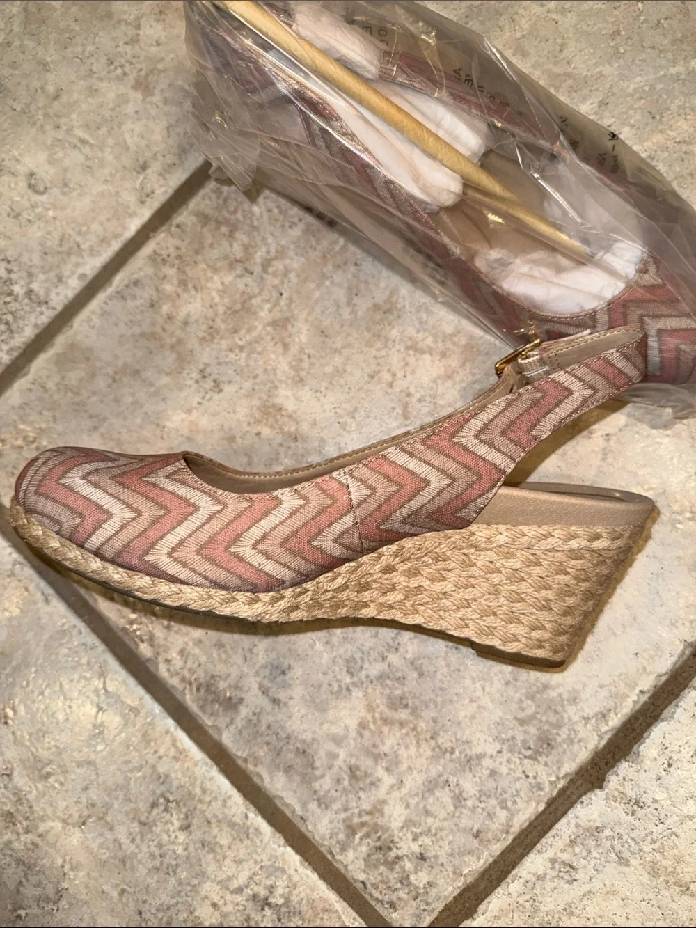Vionic Pink Chevron Slingback Espadrilles